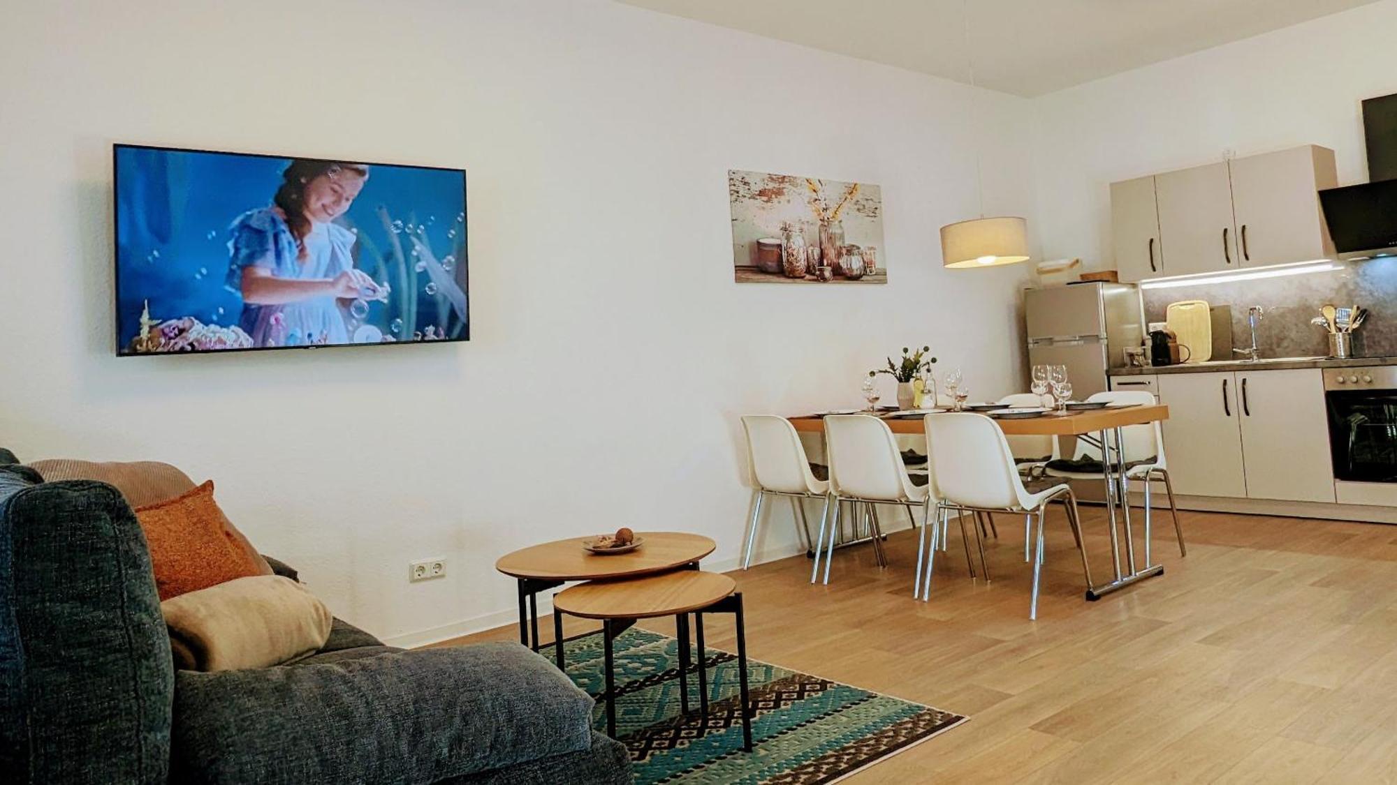 Fewo Urban Gotha-Apartment Friedenstein- Am Schlosspark- Parken An Der Der Tuer- Barrierefrei, 900 Meter Zum Bahnhof - Wallbox エクステリア 写真